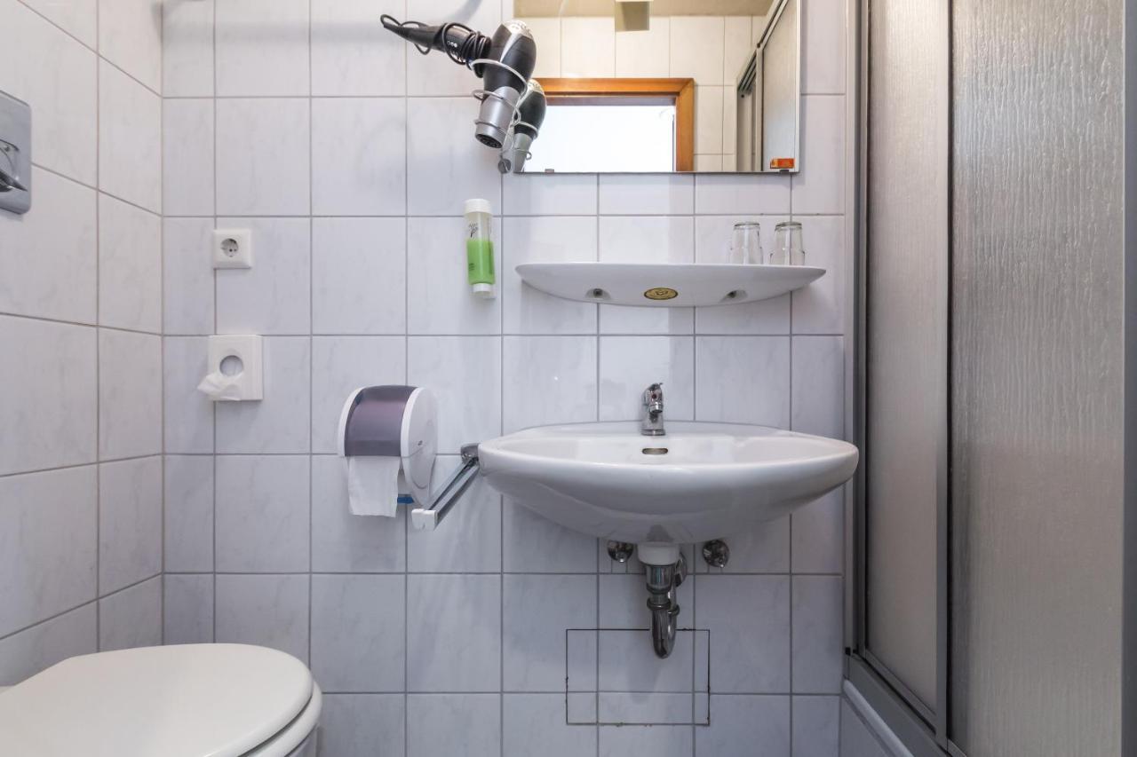 Hotel Mettlacher Hof Екстериор снимка