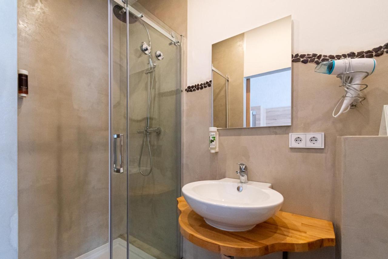Hotel Mettlacher Hof Екстериор снимка